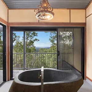 https://gold-coast-tree-houses.queenslandhotels.net